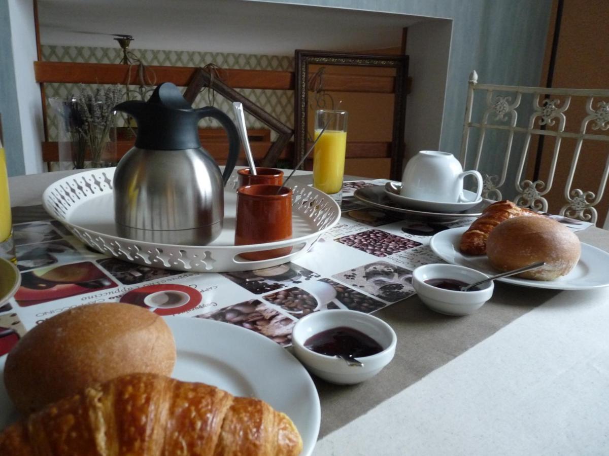 Le Petit Grenier Bed & Breakfast Bayeux Exterior foto
